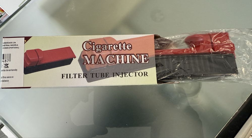 Cogarreira e Maquina de enrolar tabaco