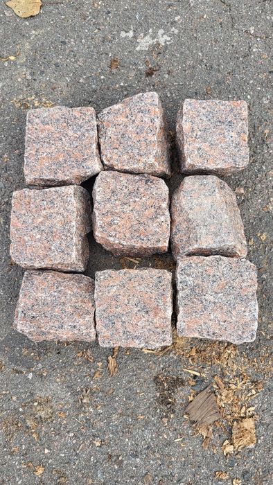 Гранітна бруківка