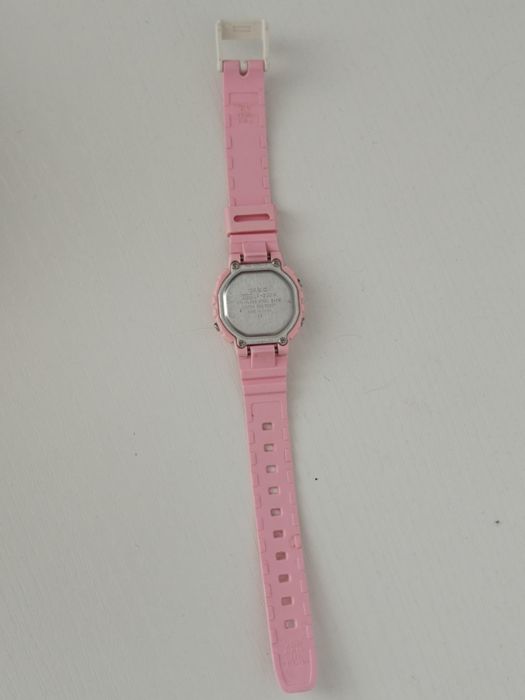 Zegarek Casio dla dziewczynki