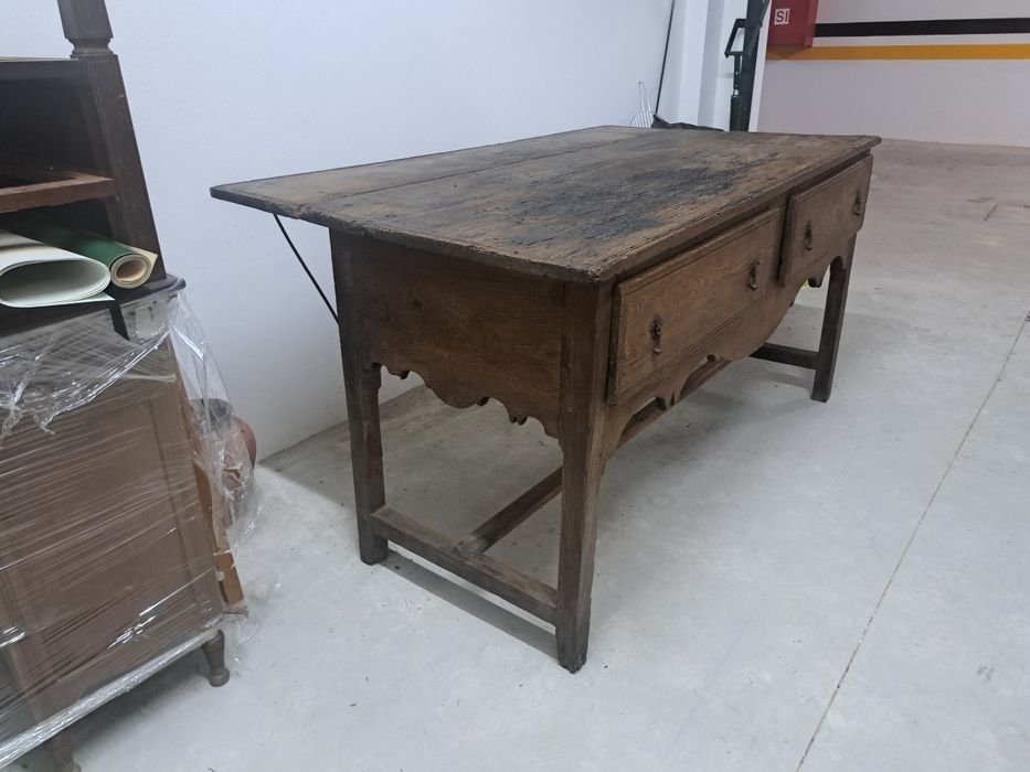 Mesa / bancada de encosto rústica