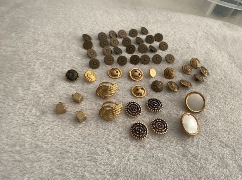 Conjunto de 100 botões de costura - liquidacao de stock