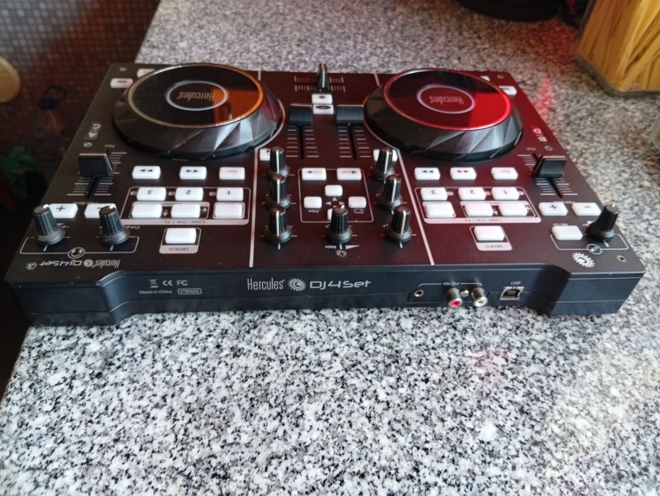 DJ mixer Hércules