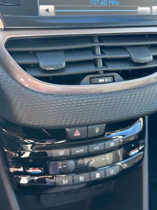 Peugeot 2008 1.2 VTi | Excelente estado