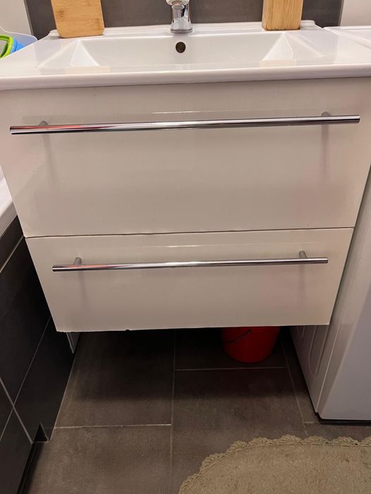 Umywalka łazienkowa bez szafki