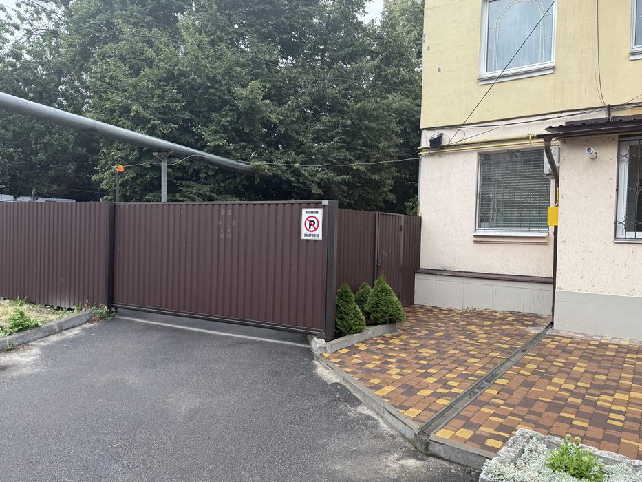 Квартира Соборності 76!Мебель,техніка,індивідуальне опалення +гараж