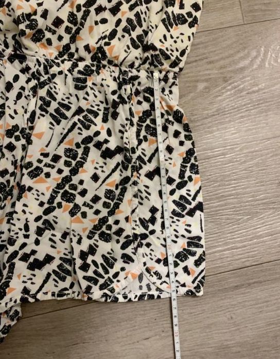 Комбез літній з легенької тканини Zara
Розмір xs