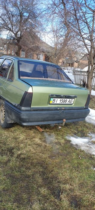 Opel kadet 1986 інжектор 1.8