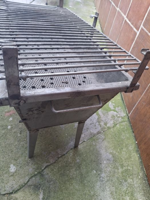 Assador 4 milimetros de espessura e grelha em inox