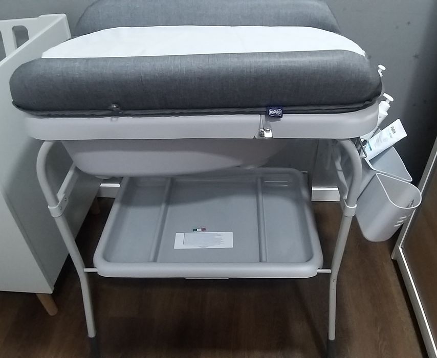 Banheira Chicco com muda fraldas