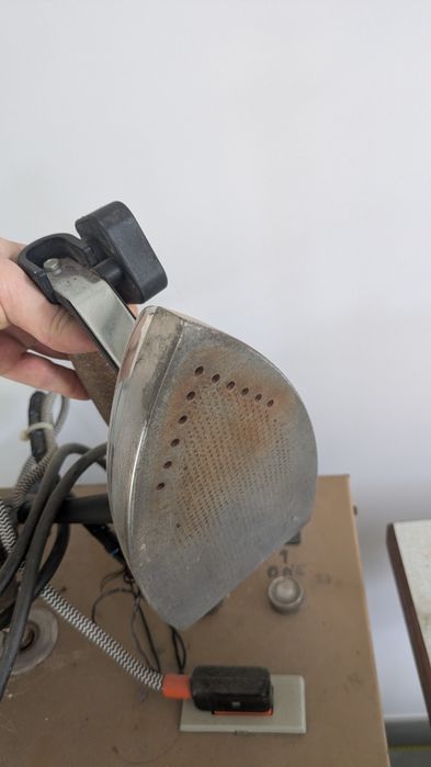 Ferro antigo com caldeira