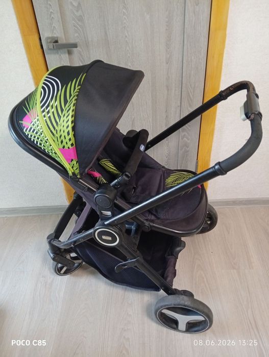 Продам коляску фірми chicco 2в1