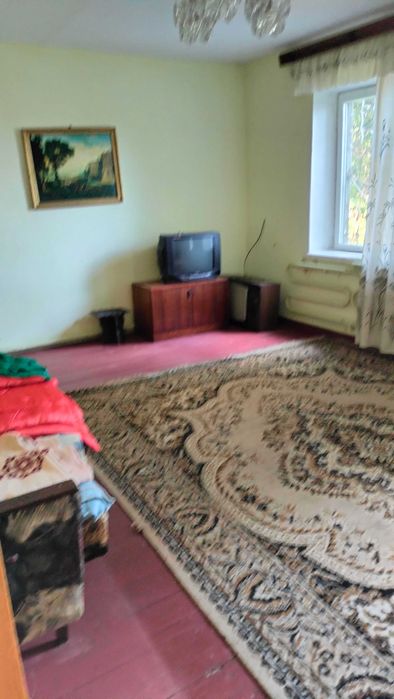 Продається садиба  - дім 2 поверхи, гараж, басейн, чудовий ланшафт