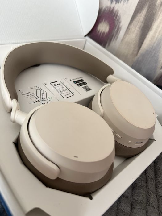 Навушники Sennheiser Accentum Wireless White