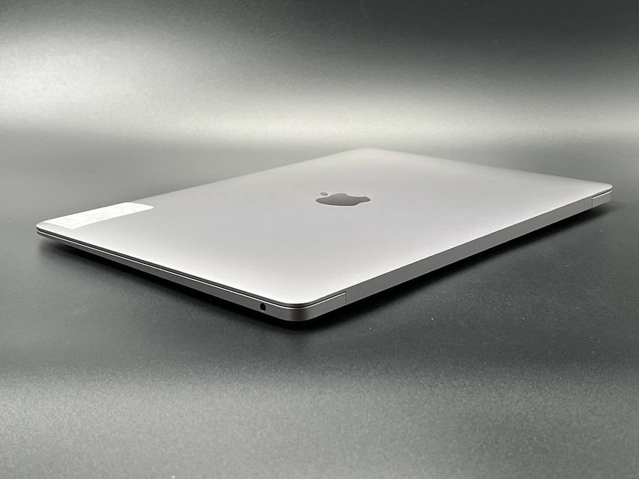 MacBook Air 13.3” 2018 i5 8/256Gb Space