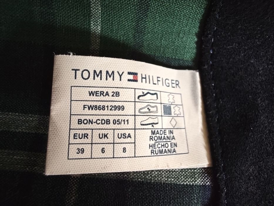 Tommy Hilfiger Wera 2 – zamszowe kozaki, granatowe, klasyka premium 39