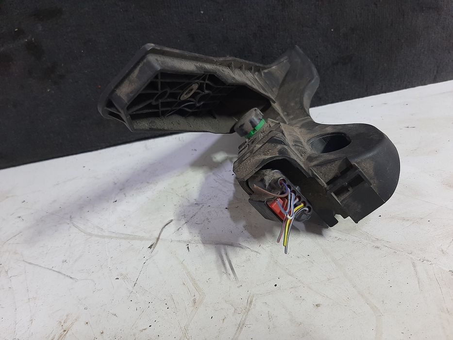 Педаль газу акселератор vw Passat B6 B7 Audi 1K1723503AA