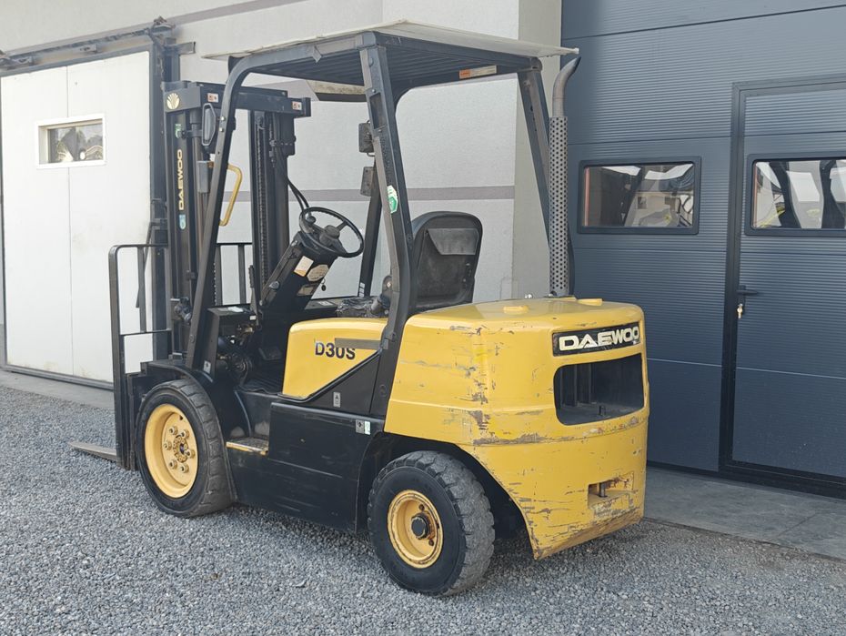 Wózek widłowy Daewoo D30S-3 3T Diesel Niski przebieg 4379mtg Udt ważne do 07-2027
