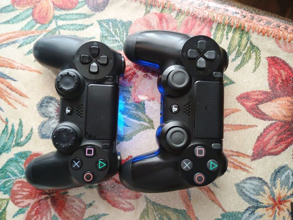 Konsola  PLAYSTATION 4 slim