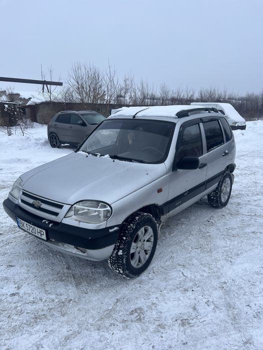 chevrolet niva,нива шевроле