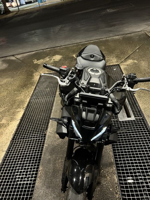 Yamaha MT-09 2025 — 2.600 km