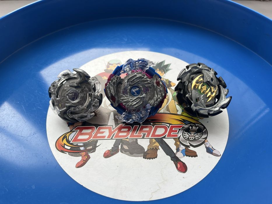 набір іграшок beyblade