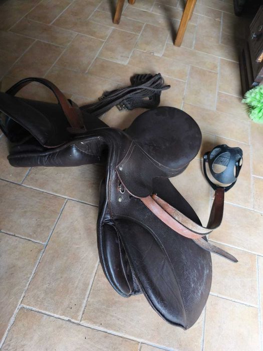 Selim de Montar a cavalo – Praticamente Novo