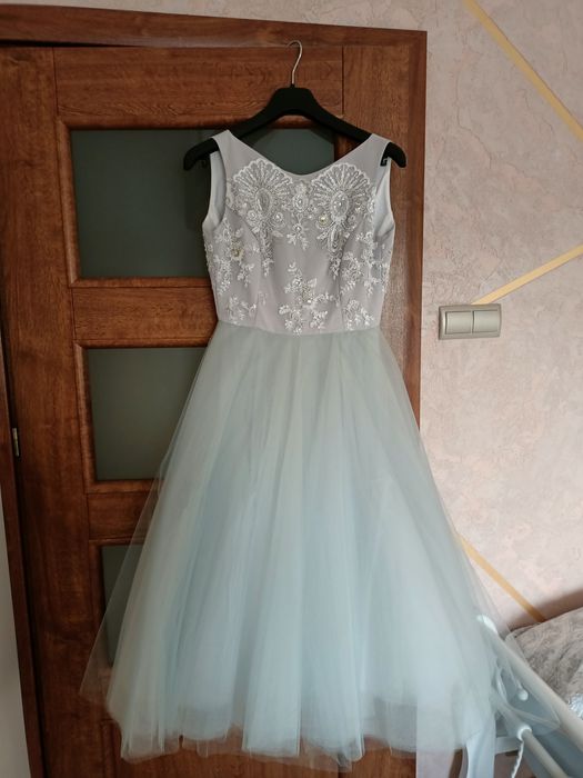 Ekskluzywna suknia studniówkowa z tiulem