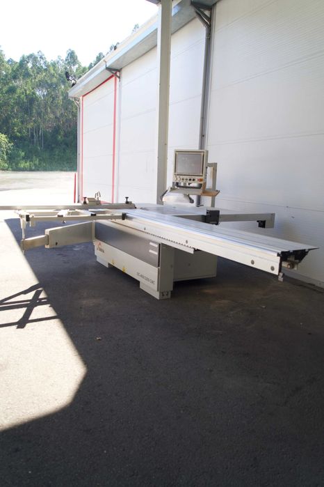 Esquadrejadora Comeva SC-400/3200CNC