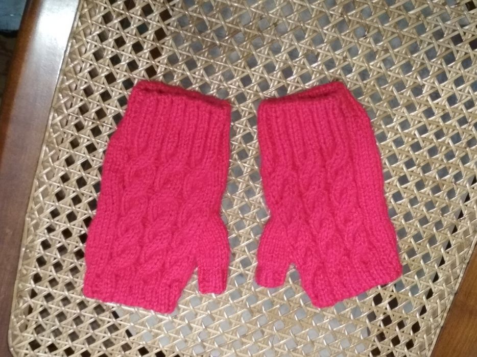 Conjunto de luvas e gorro