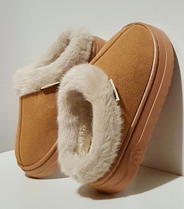 Kapcie futerkowe (24,5-25cm) na platformie ocieplane w stylu emu ugg