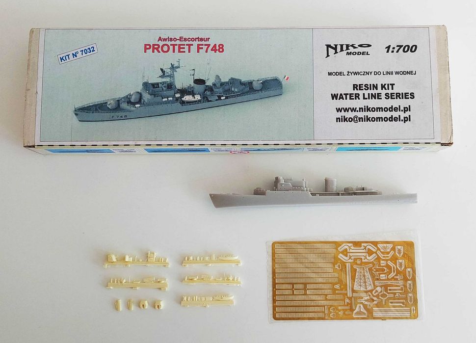 Kit modelismo 1/700 em resina da Fragata Francesa Protet da Niko Model