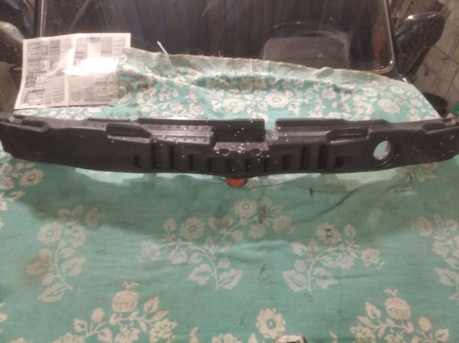 Абсорбер бампера . BMW