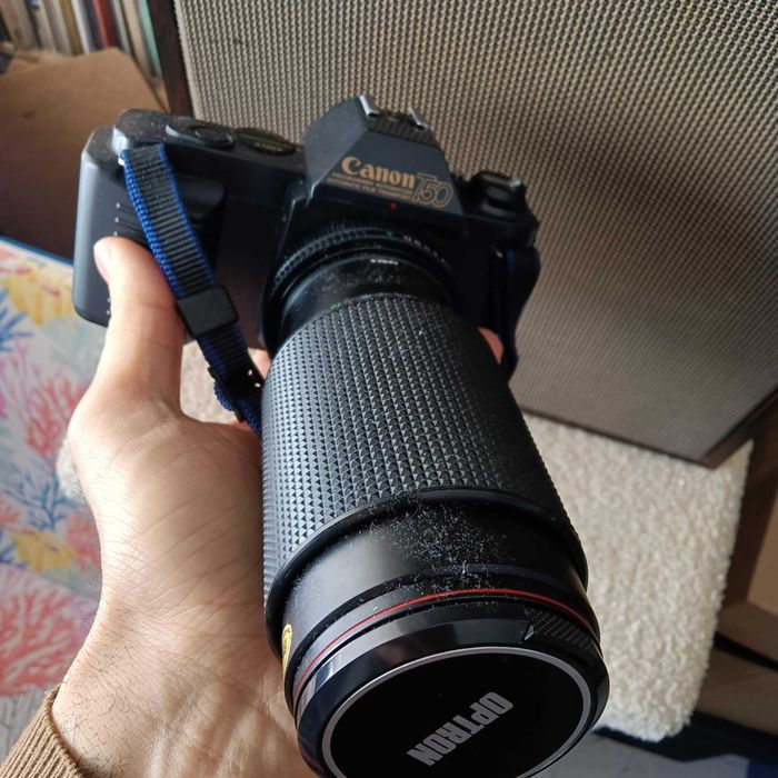 Câmara Analógica Canon T50 + Teleobjetiva OPTRON – Vintage & Clássica!