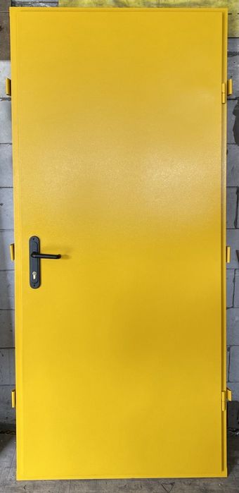 Технічні двері в підвал, металеві двері, металлические двери