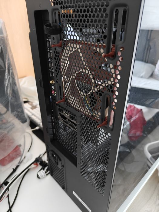 Caixa PC NZXT H7 Flow (2024) c/6 ventoinhas Artic