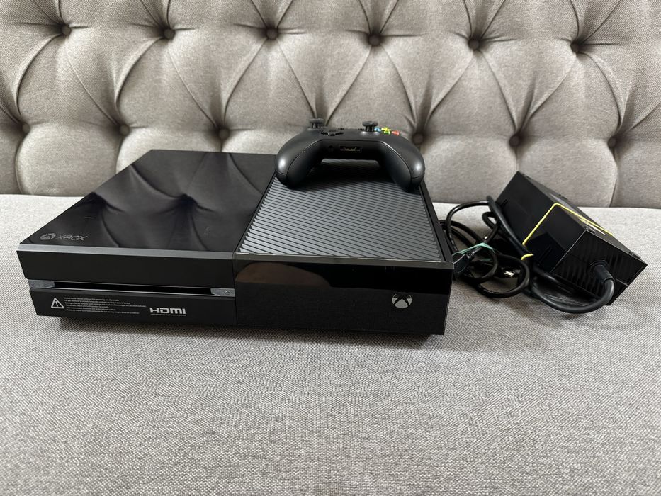 Ігрова приставка Microsoft Xbox One 500GB / Відмінний стан + Перевірка