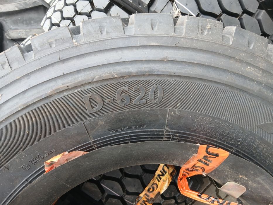 UNICOIN 9.00R20 16PR D-620 144/142L (260-508) великий ромб