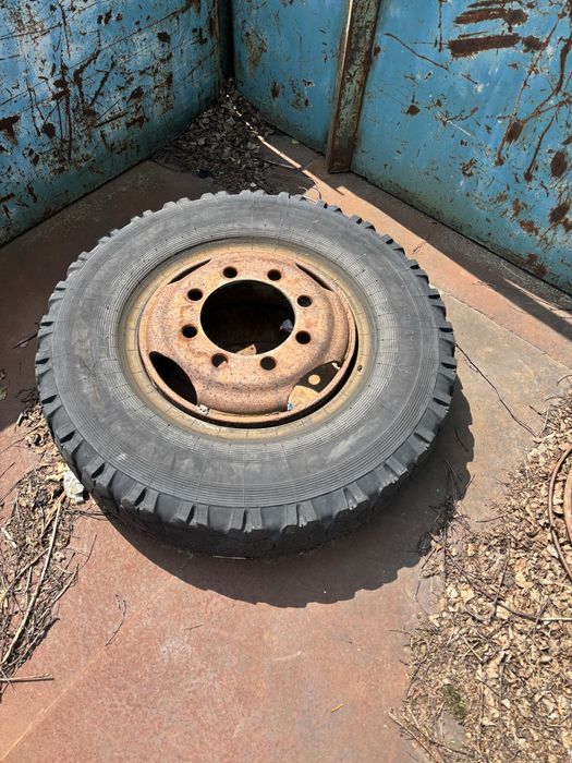 В продажі 2 причіпа один на МАЗ колесах