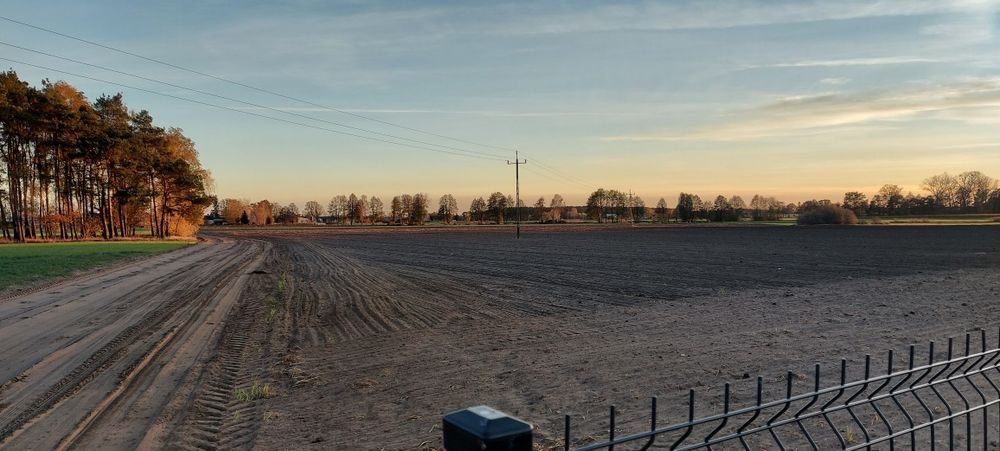 DZIAŁKI NA SPRZEDAŻ!! Cisza spokój!!