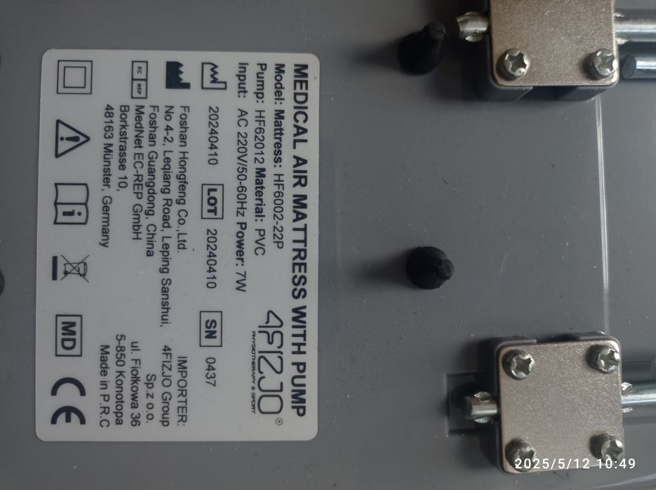 Materac przeciwodleżynowy z pompą