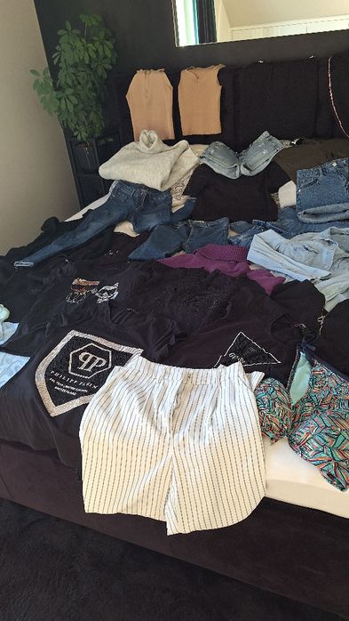 50 sztuk ubrań S i XS