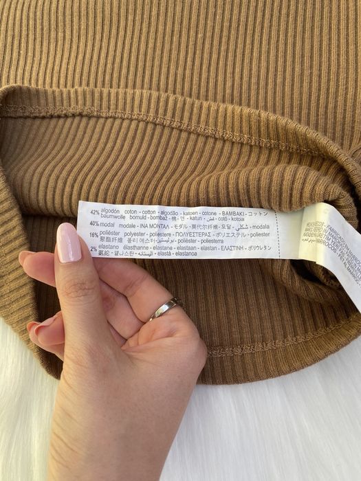 Piękny Crop Top Zara