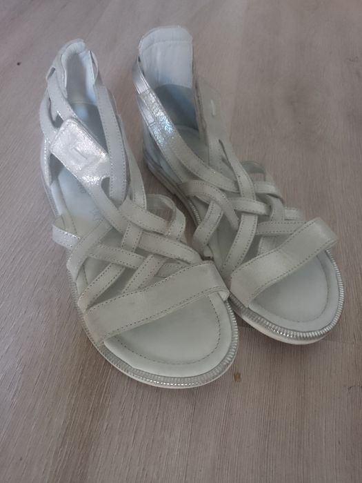 Buty komunijne, dziewczynka, 33