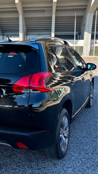 PEUGEOT 2008 1.6 BlueHDi 100 CV • 12/2015 • 96.500 Kms