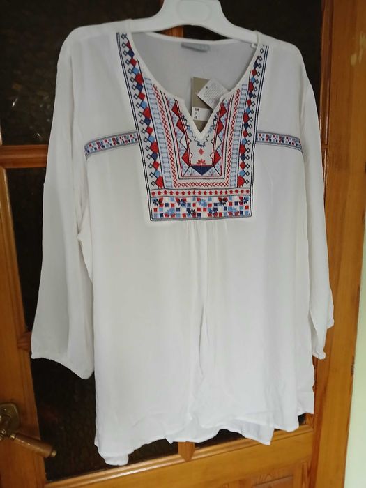 bluzka z haftem rozm 52