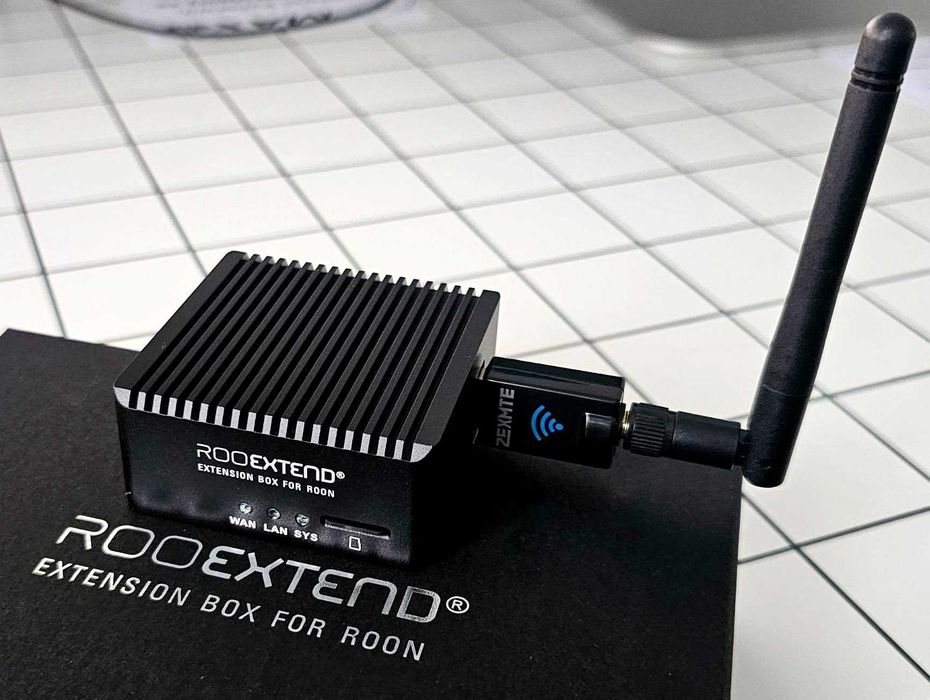 rooExtend Extension Box pod Roon + Microsoft Surface Dial + USB hub