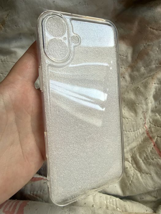 Прозорий чохол на iPhone 16 e