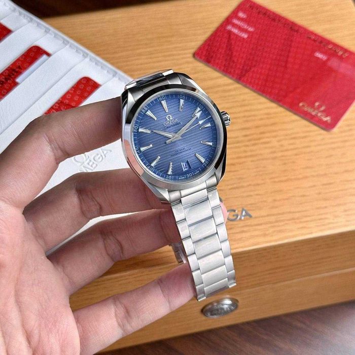 чоловічий наручний годинник Omega Seamaster 150m Aqua Terra Summer Blue