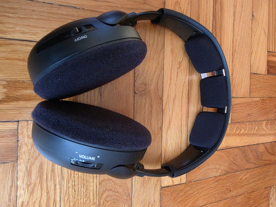 Bezprzewodowe słuchawki do telewizora Sennheiser RS 120 W