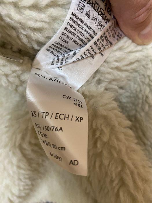 Джинсова куртка жіноча Levis